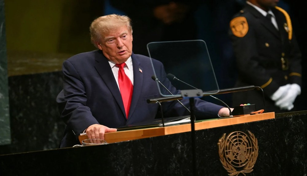Trump says he faces choice between Iran deal and ‘annihilation’